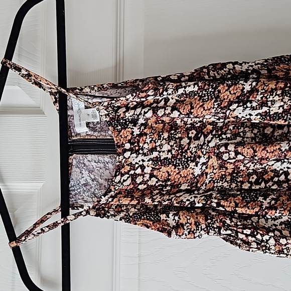 Treasure and Bond, Strappy Girls Romper, Brownish Flowers,Size 12 ,NWOT - Picture 3 of 8